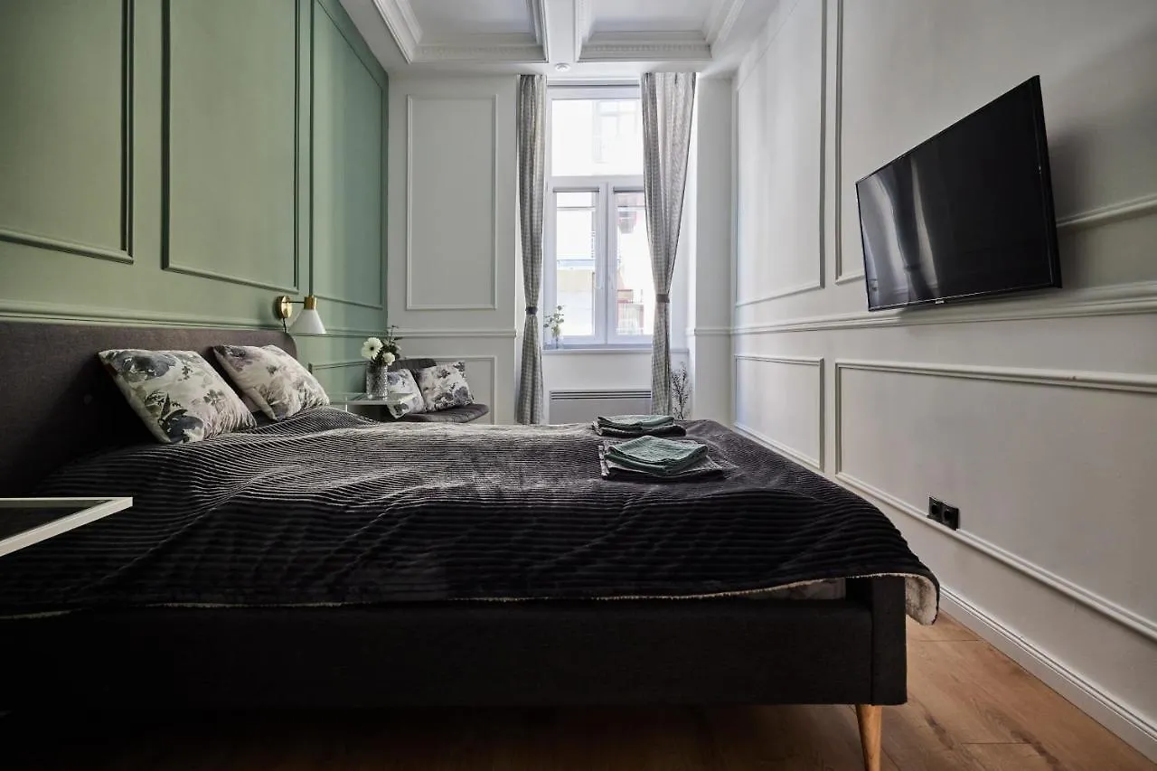 Spacious Luxury Apartment In The City Centre Budapest