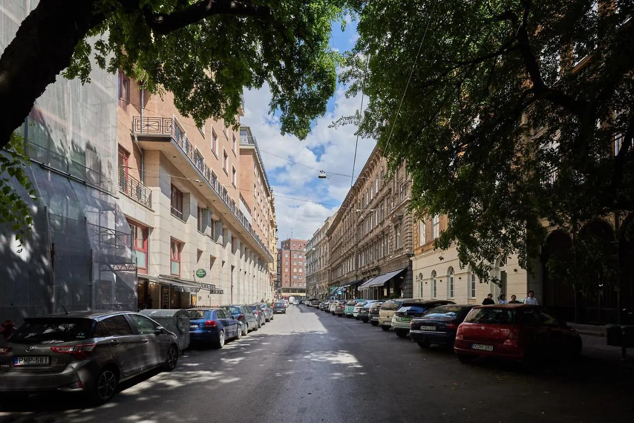 Spacious Luxury Apartment In The City Centre Budapest